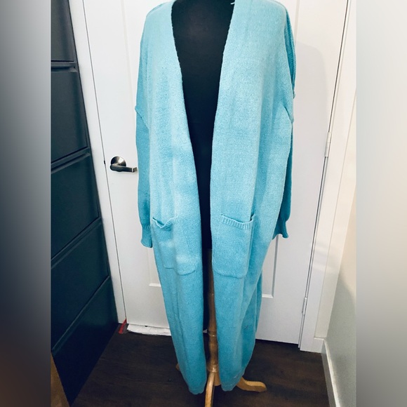 Love and Peace Duster knitted sweater - Picture 2 of 3